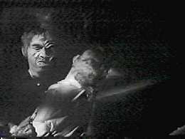 Leonor spends another day at the �maul�. (Ha! That�s Comedy!)