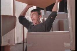 "EAT HOT BOX, MUTHA!!"