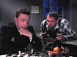 The great Danish comedy team of Kjeld Petersen and Dirch Passer have only one scene together, but they make the most of it!